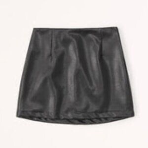 Abercrombie & Fitch Black Mini Skirt